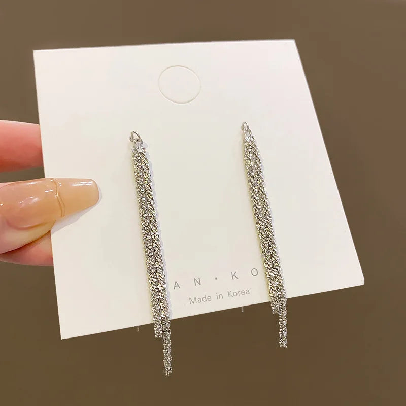 Boucles d’Oreilles Pendantes Elégantes Argentées