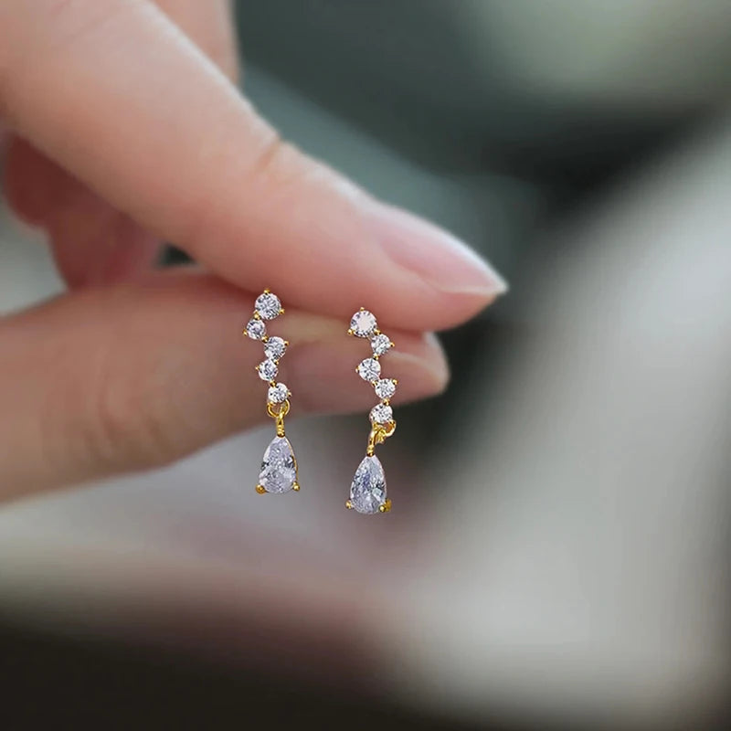 Boucles d’Oreilles Pendantes Goutte d’Eau Élégantes
