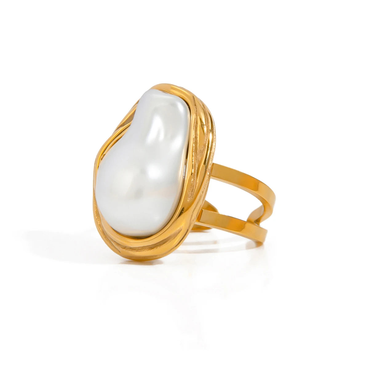 Grand Bague Sertie de Pierre Doré