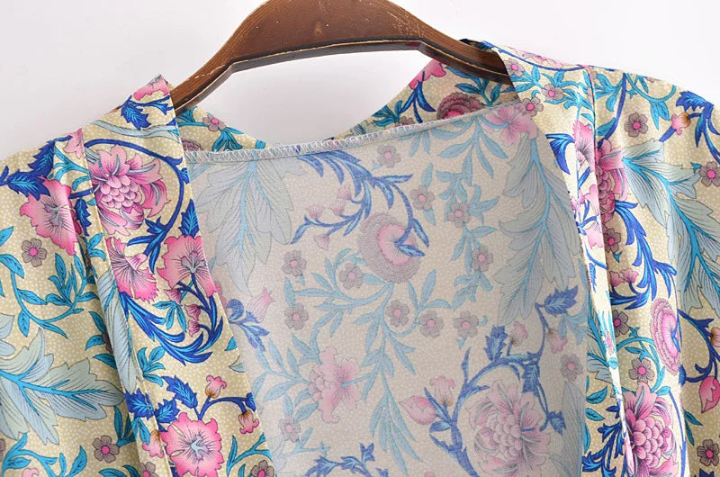 Kimono Boho Bleu Fleuri de bonne qualité