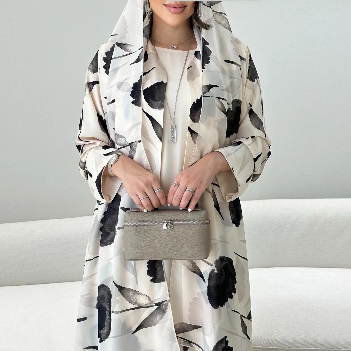 Kimono Abaya à Fleurs Noires élégat