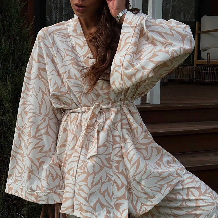 Ensemble Kimono à Feuillages Stylé