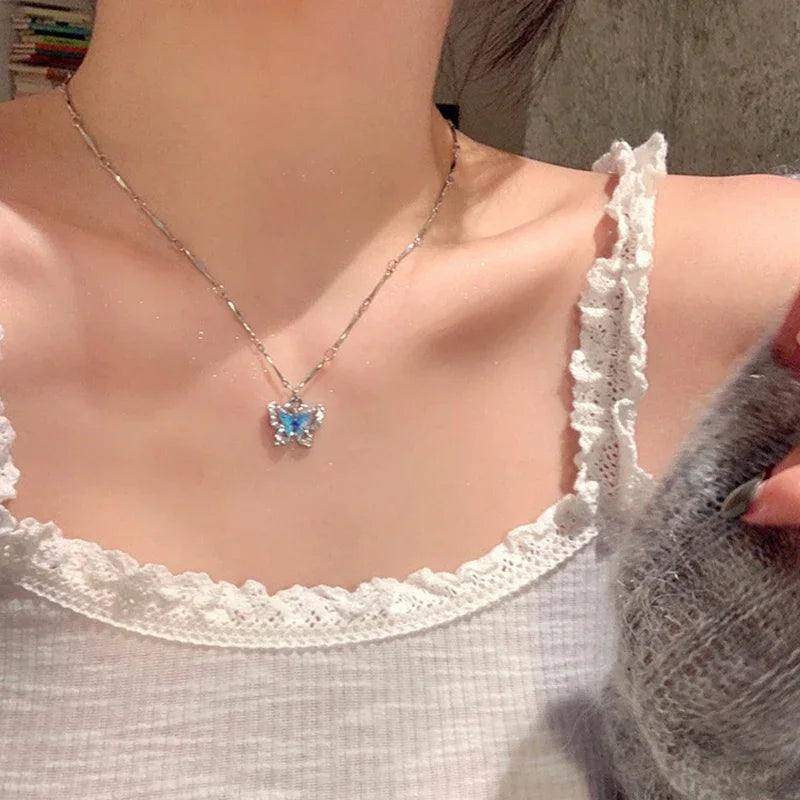 Collier Fin Papillon Bleu
