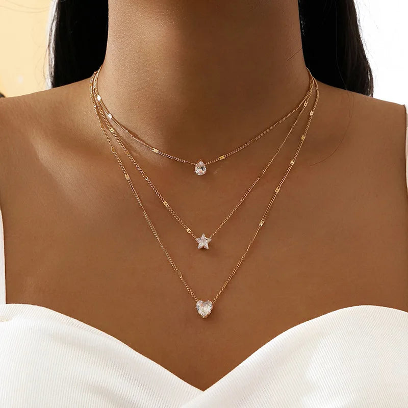 Collier Multicouche à Triple Pendentif