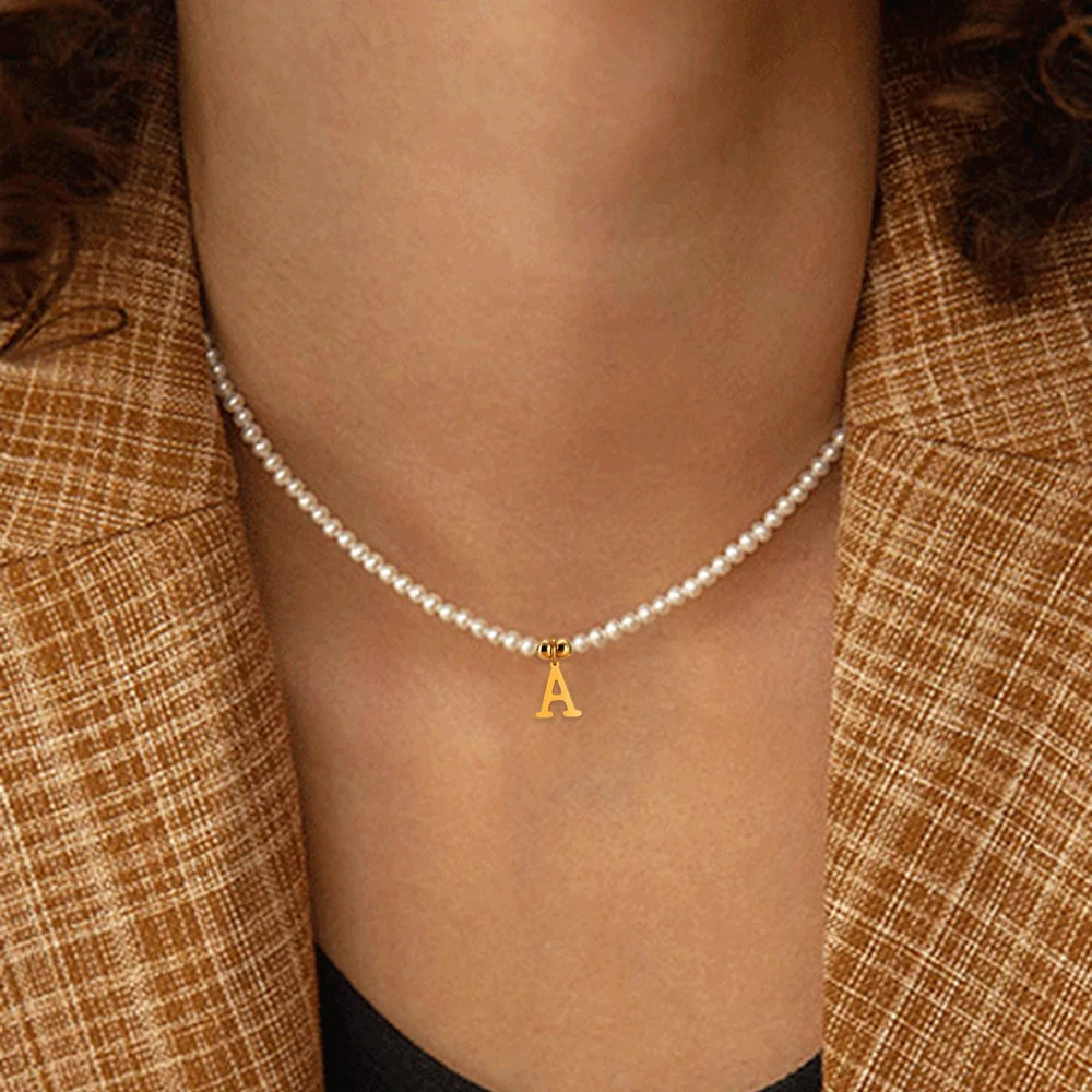 Collier de Perles à Pendentif Initiale