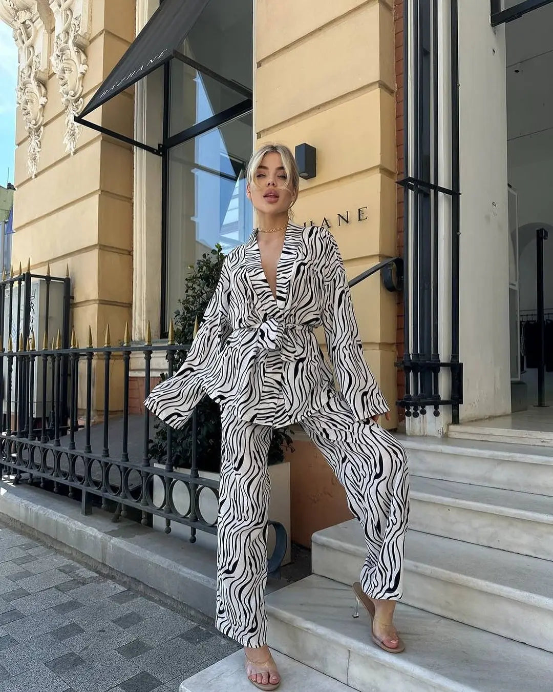 Ensemble Kimono Noir et Blanc Femme
