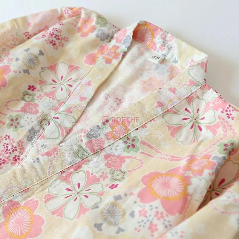 Ensemble Pyjama Kimono Fleuri Rose Design Col