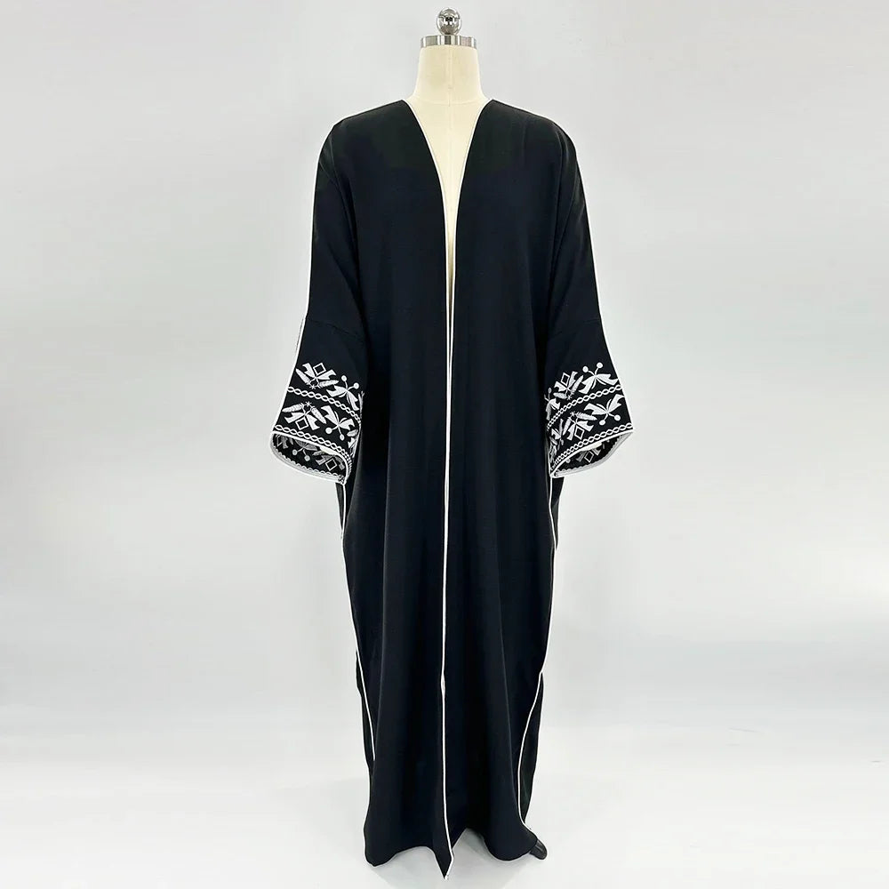 Kimono Abaya Noir Chic tendance