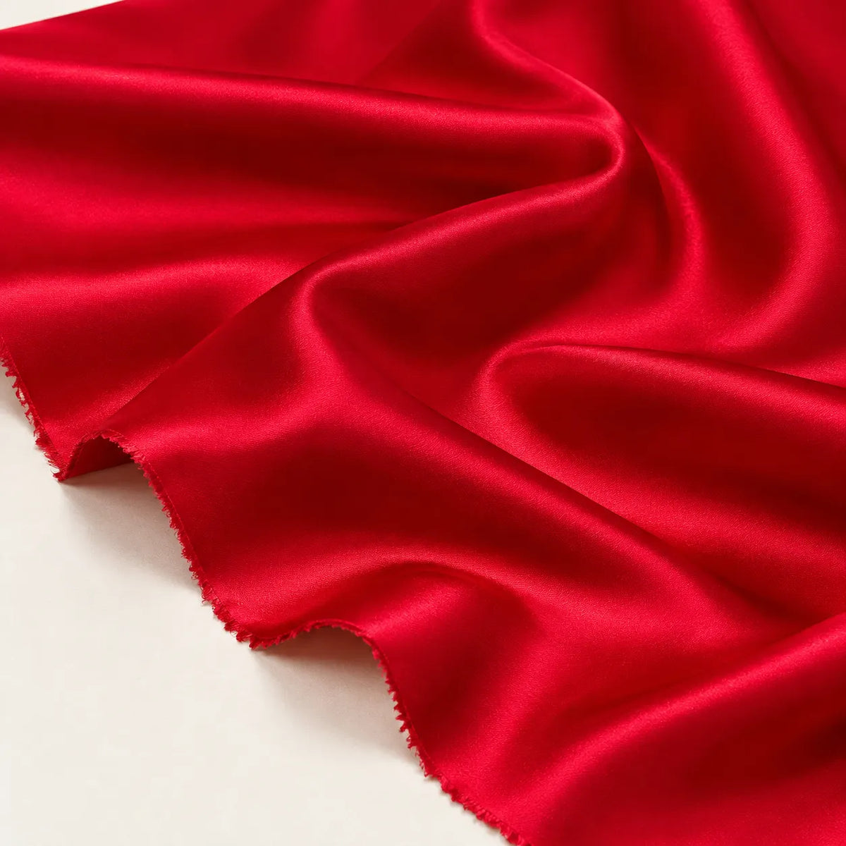 Kimono Court Femme Satin Rouge Tissu