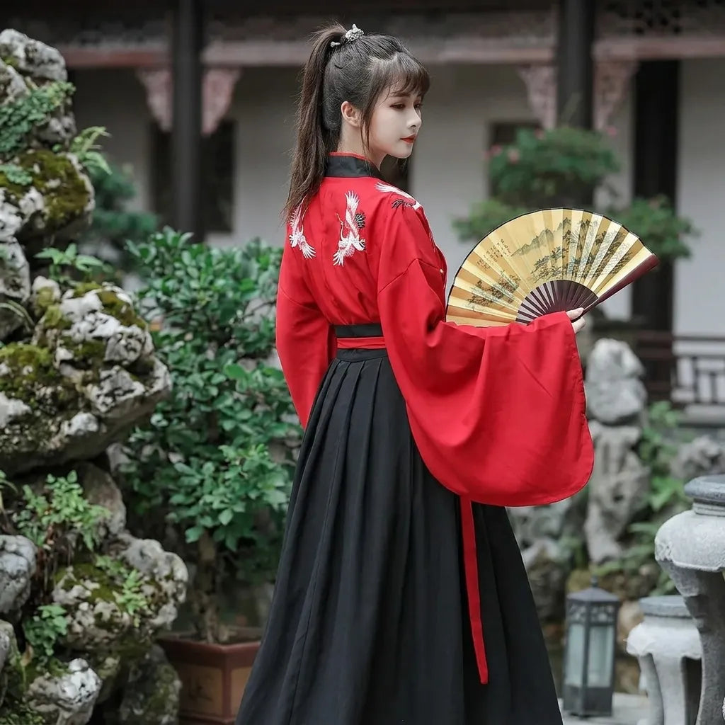 Kimono Japonais Rouge et Noir Stylé