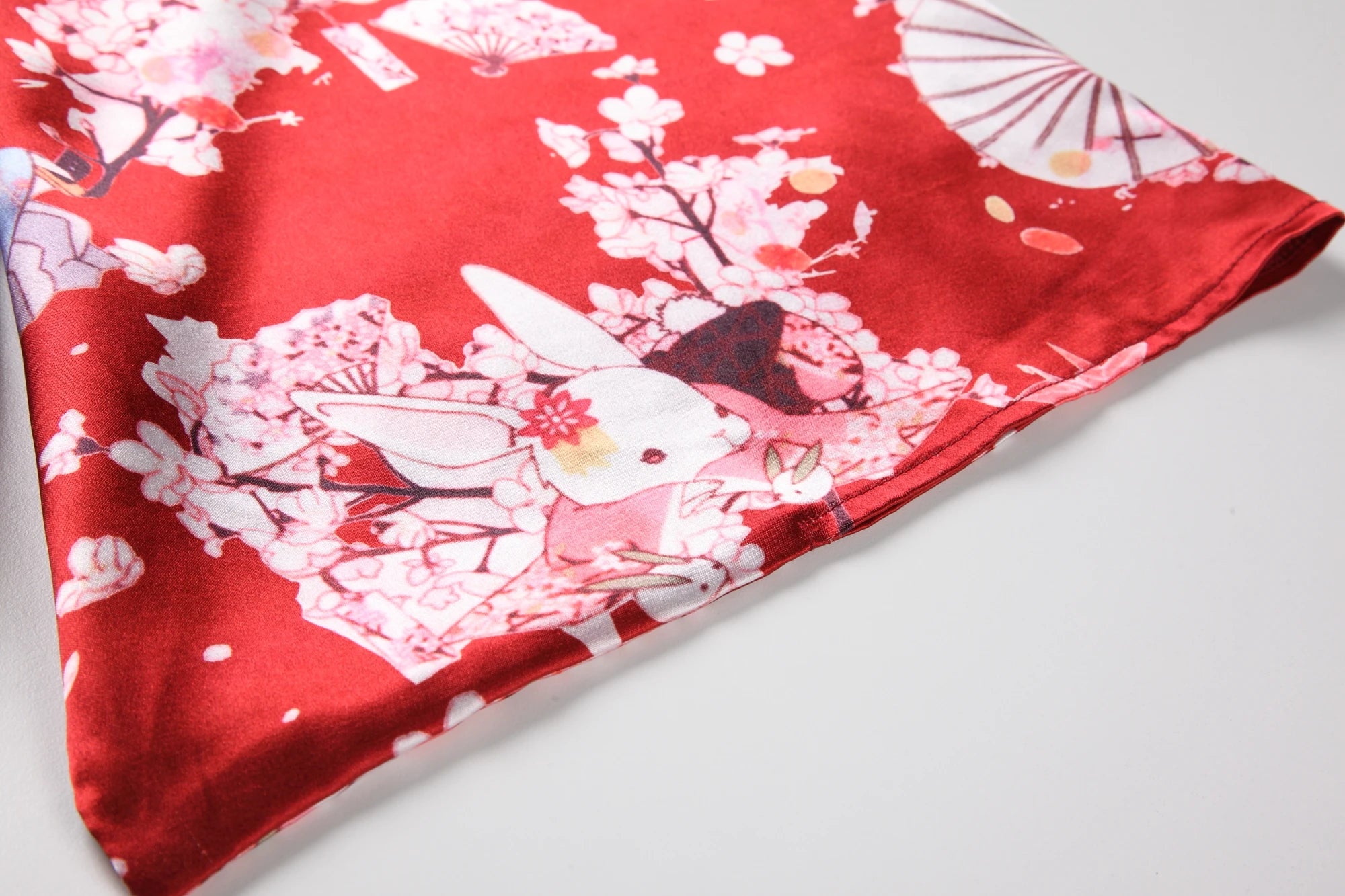 Peignoir Kimono Rouge Sakura ceinturé