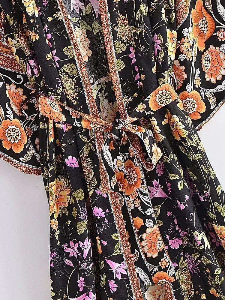 Kimono Bohème Femme Noir Floral ceinturé