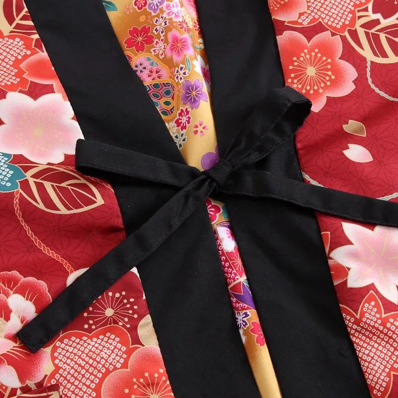 Manteau Kimono Rouge Fleuri avec noeud