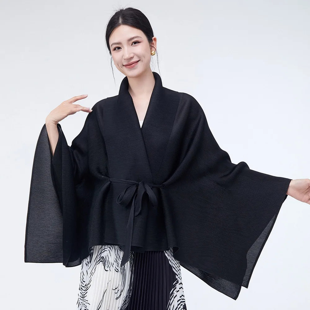 Veste Kimono Noire Raffinée Irrégulière Femme