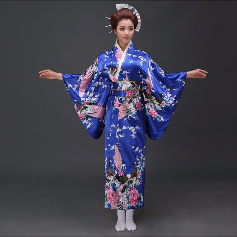 Kimono Traditionnel Bleu Japonais Femme Motif